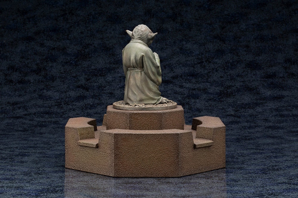 Star Wars Yoda Fountain Statues - Prototype Shown View 6