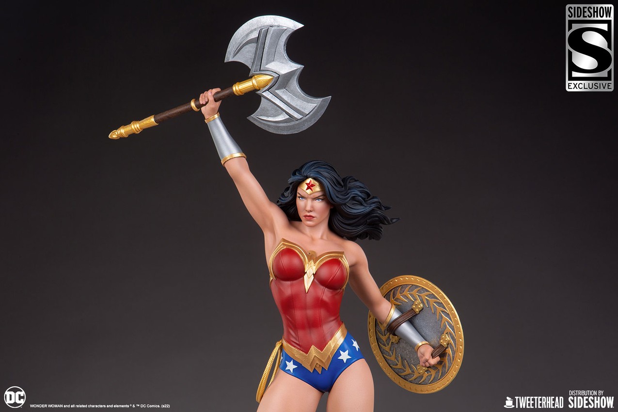Wonder Woman Exclusive Edition - Prototype Shown View 2