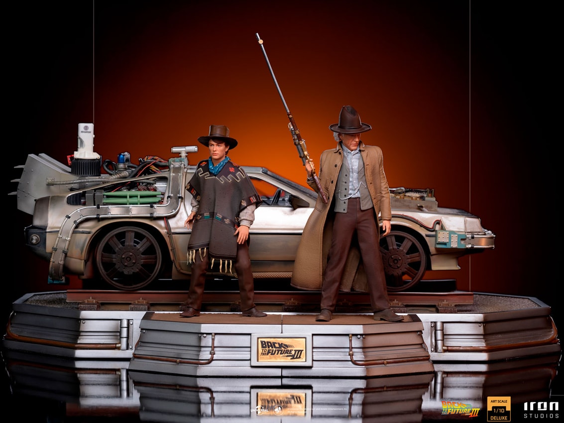 Statue Delorean Full Set Deluxe - Back To The Future II - Art Scale 1/10 -  Iron Studios - Iron Studios Official Store - Action figures, Collectibles