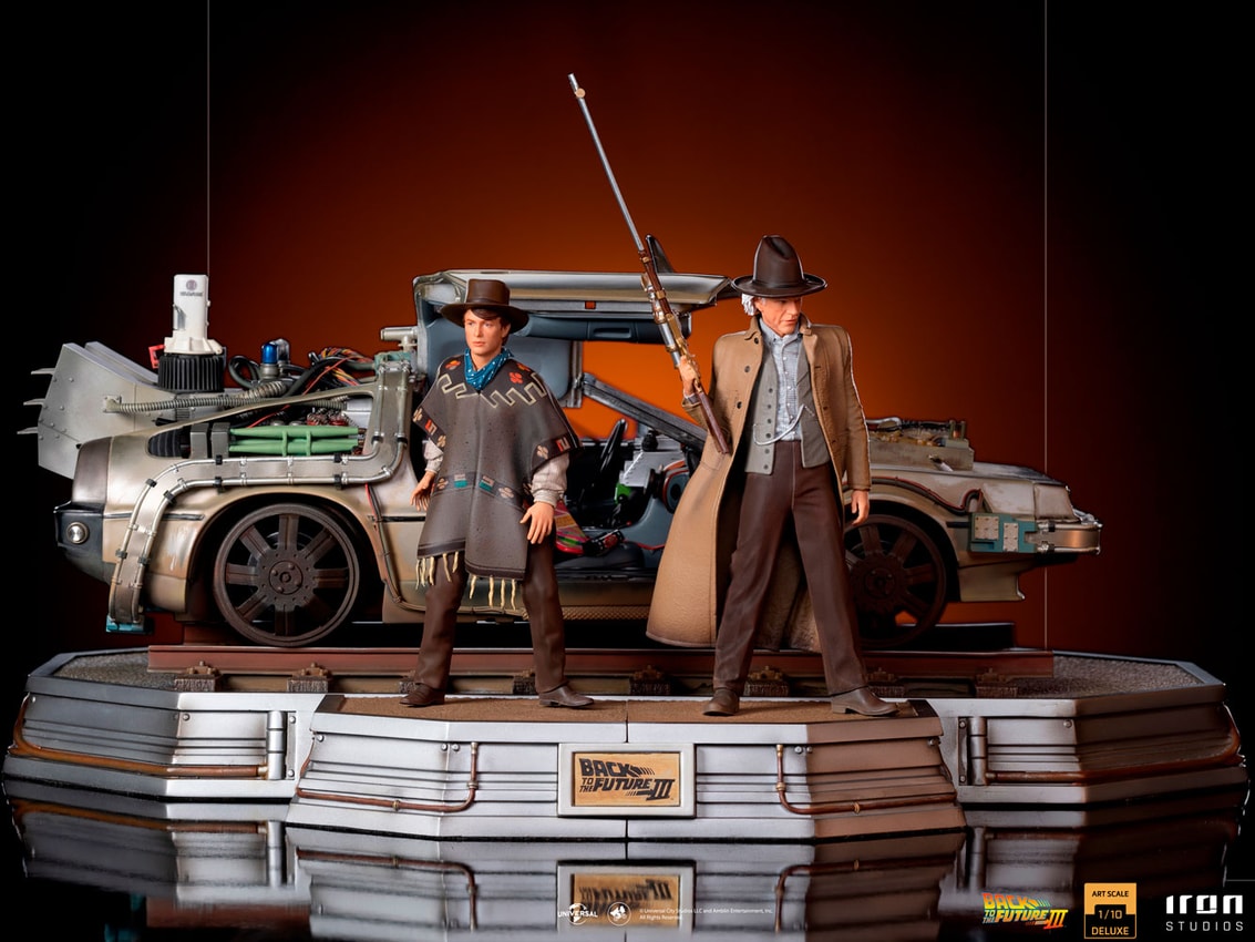 Statue Delorean Full Set Deluxe - Back To The Future II - Art Scale 1/10 -  Iron Studios - Iron Studios Official Store - Action figures, Collectibles