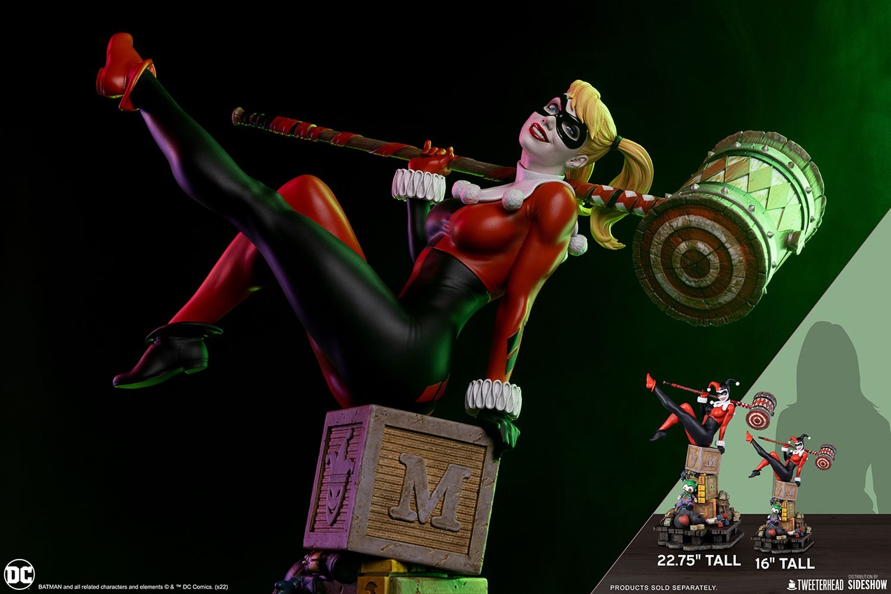 Harley Quinn Exclusive Edition - Prototype Shown View 3