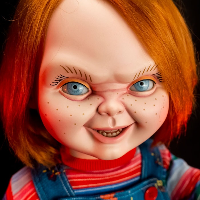 Child's Play 2 Ultimate Chucky Collectible Doll  Collector Edition  View 3