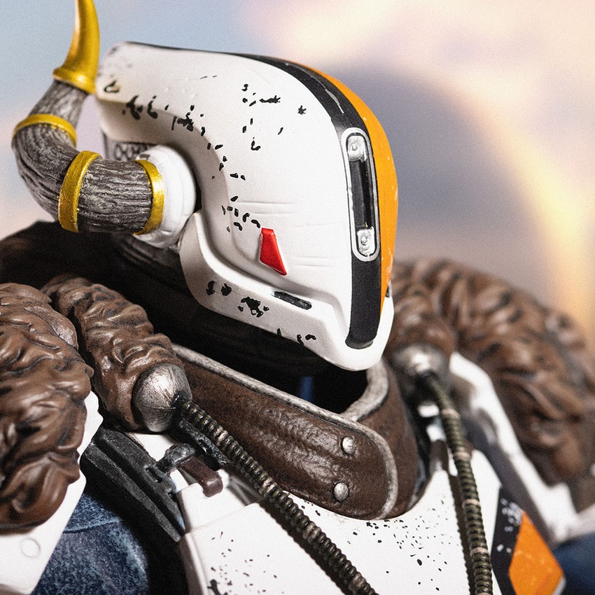 Lord online shaxx statue