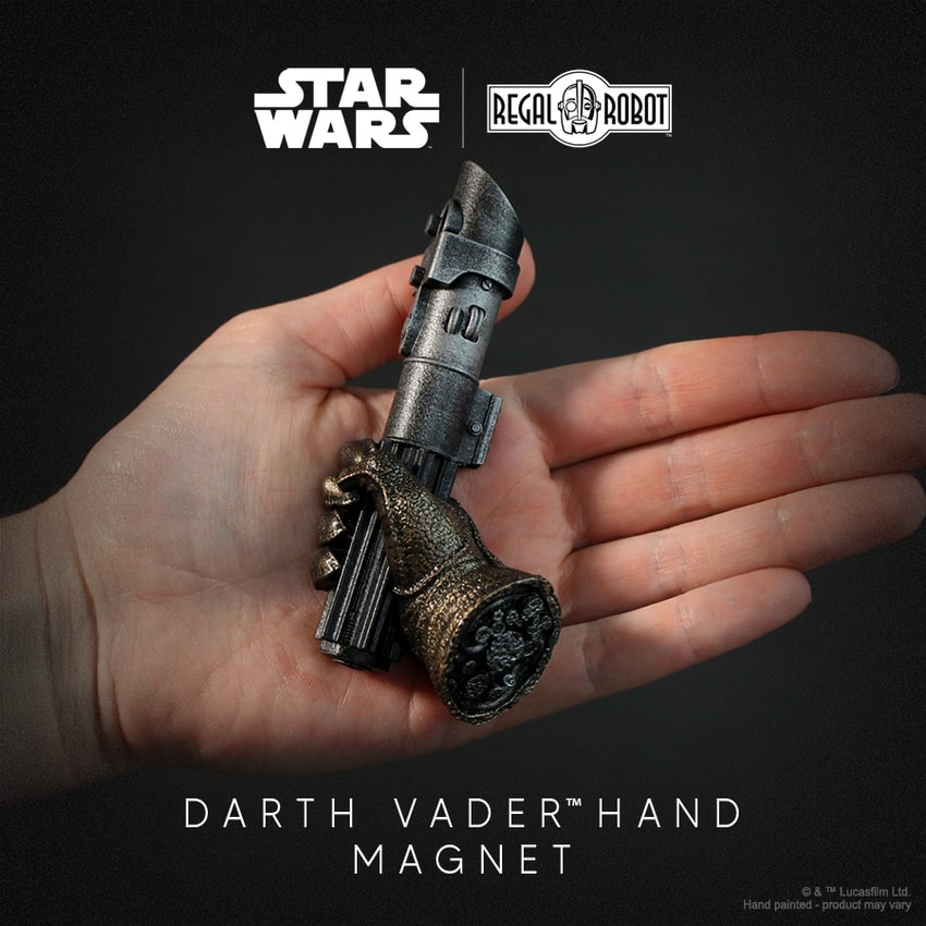 Leer Quedar asombrado Emulación Darth Vader™ Hand Magnet by Regal Robot | Sideshow Collectibles