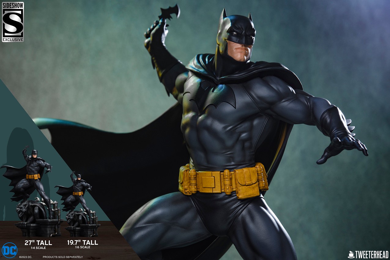 Batman™ (Black and Gray Edition) Quarter Scale Maquette by