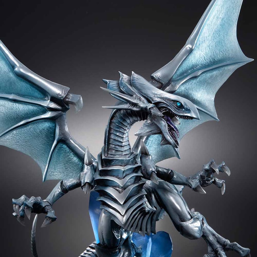 Blue-Eyes White Dragon (Holographic Edition)- Prototype Shown View 1