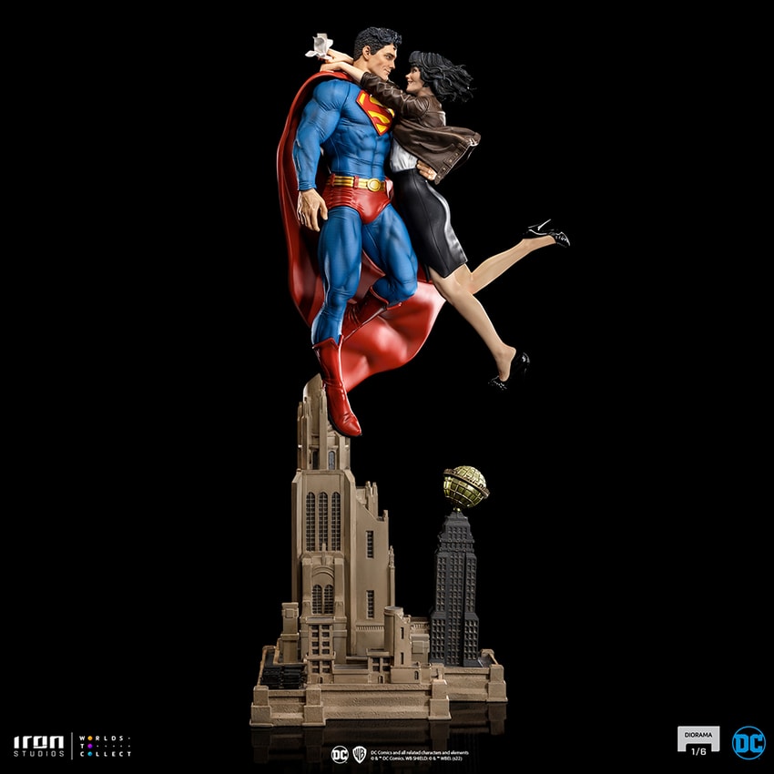 Lois lane store action figure