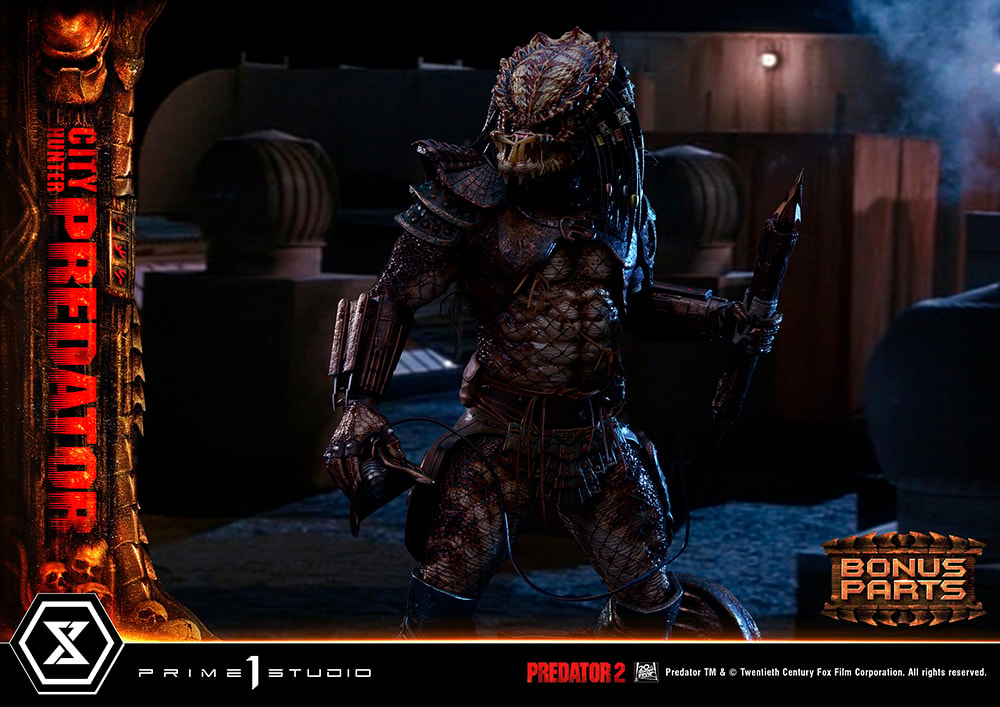 Predator City Hunter Predator (Deluxe Bonus Version) 1:3 Scale Statue - Prototype Shown View 1