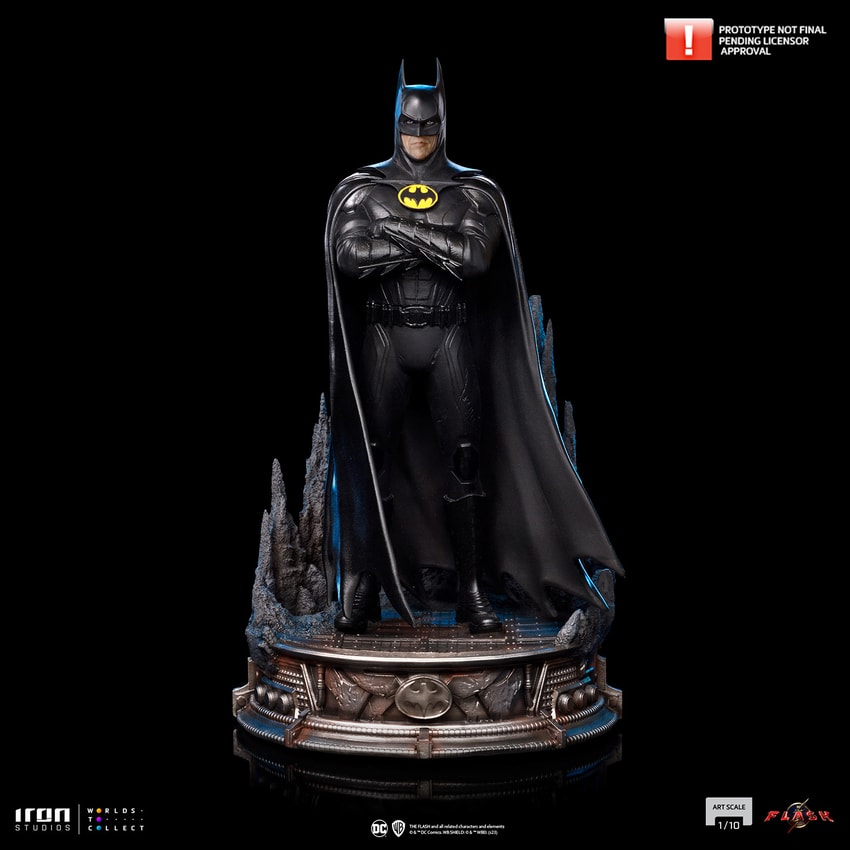 Batman Deluxe 1:10 Scale Statue by Iron Studios | Sideshow