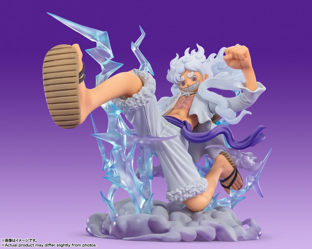 Monkey.D.Luffy – Gear5 Gigant Collectible Figure by Tamashii