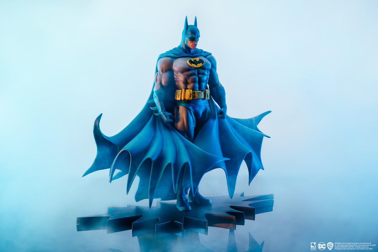DC Comics Batman Classic Version (PX Exclusive) Statues - Prototype Shown View 1