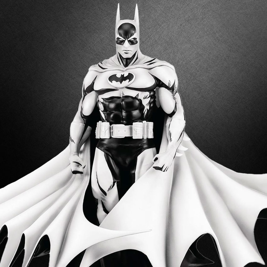 DC Comics Batman (Black & White Ver.) 1/8 Scale SDCC 2024 PX