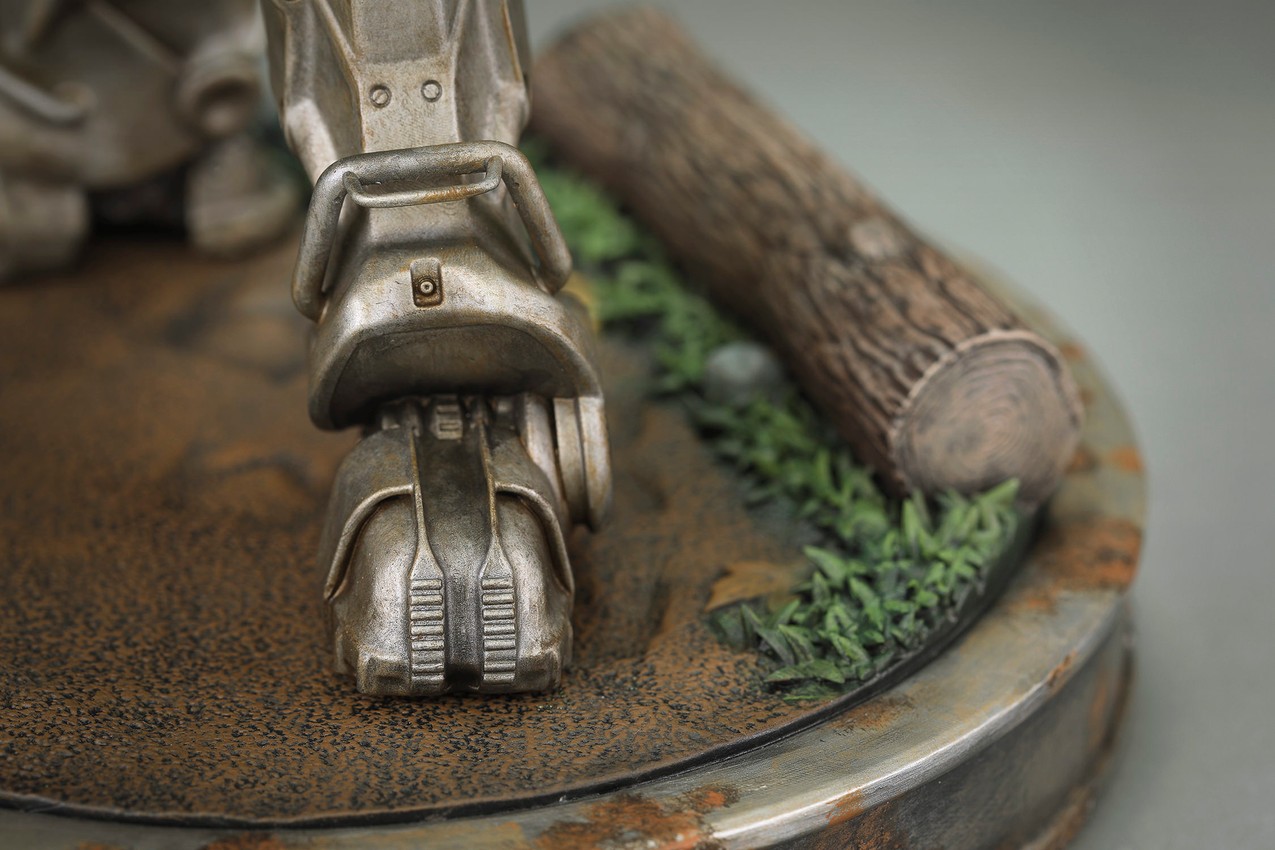 Fallout Maximus Statues - Prototype Shown View 4