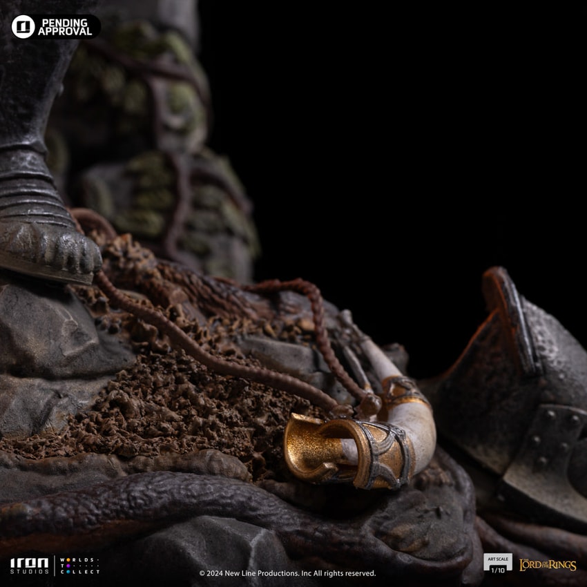 The Lord of the Rings Lurtz Uruk-Hai Leader 1:10 Scale Statue - Prototype Shown View 6