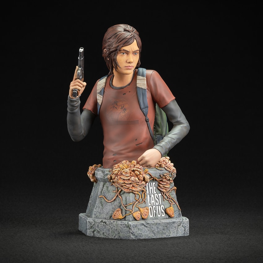Ellie with Handgun Bust by Dar Horse Comics | Sideshow