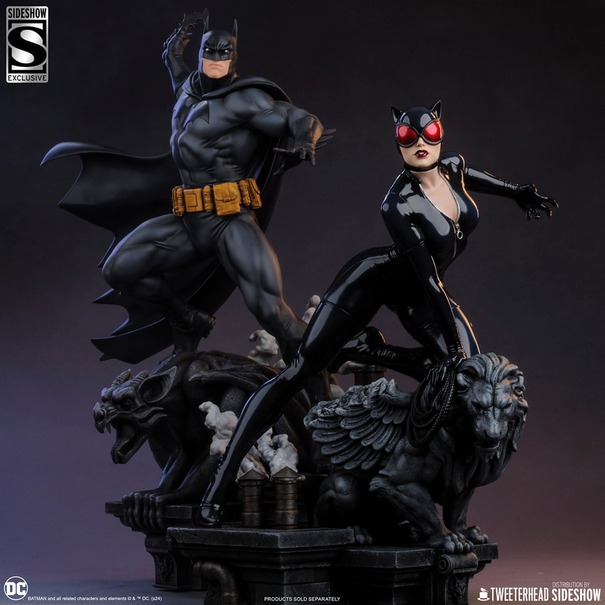 Catwoman Premium Format™ Figure | Sideshow Collectibles