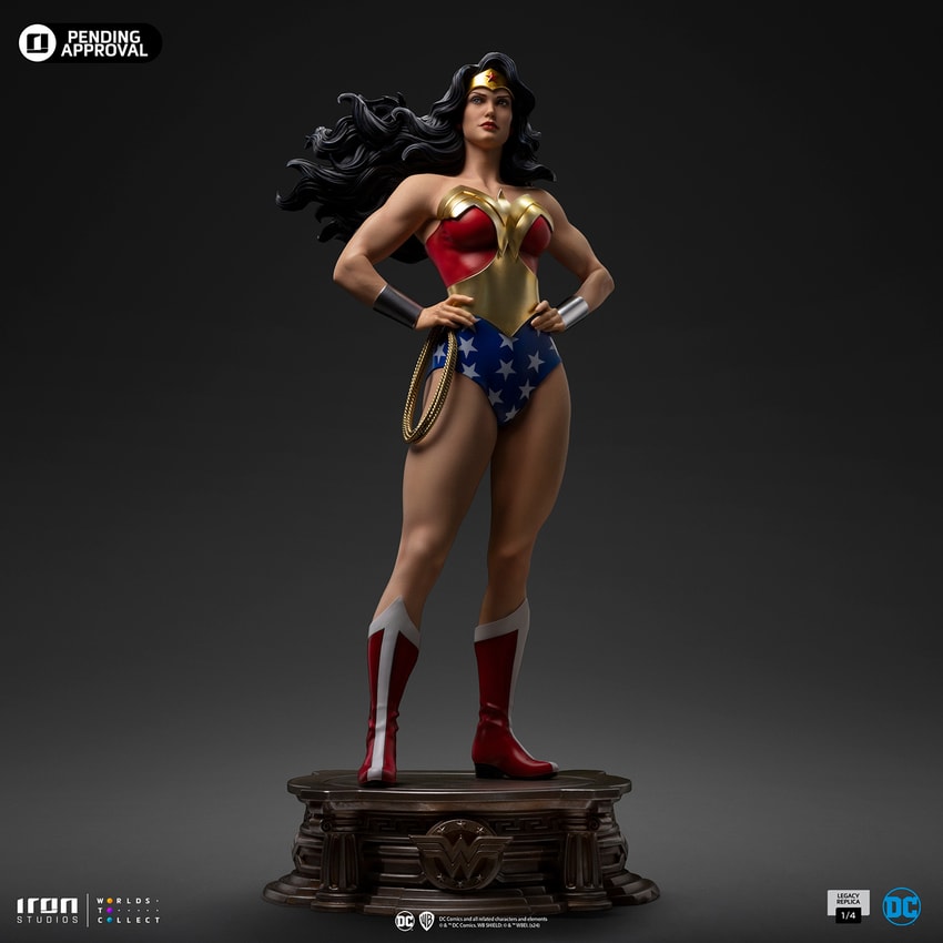 Wonder Woman DC Trinity Legacy Replica Qaurter Scale Statue