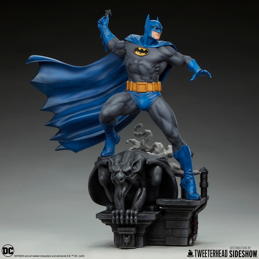 DC Comics Batman™ (Retro Edition) Quarter Scale Maquette - Prototype Shown View 5