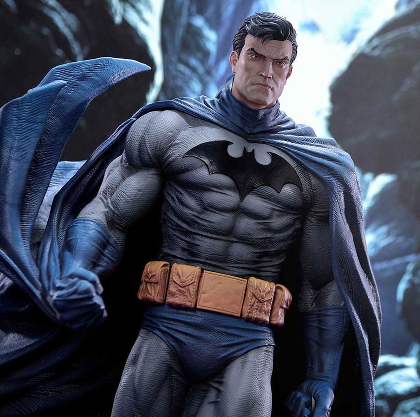 Batman (Deluxe Version) Quarter Scale Statue by Prime 1