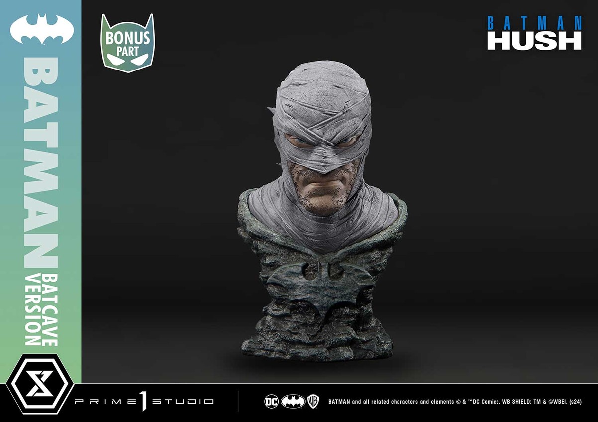 DC Comics Batman (Deluxe Bonus Version) Quarter Scale Statue - Prototype Shown View 4