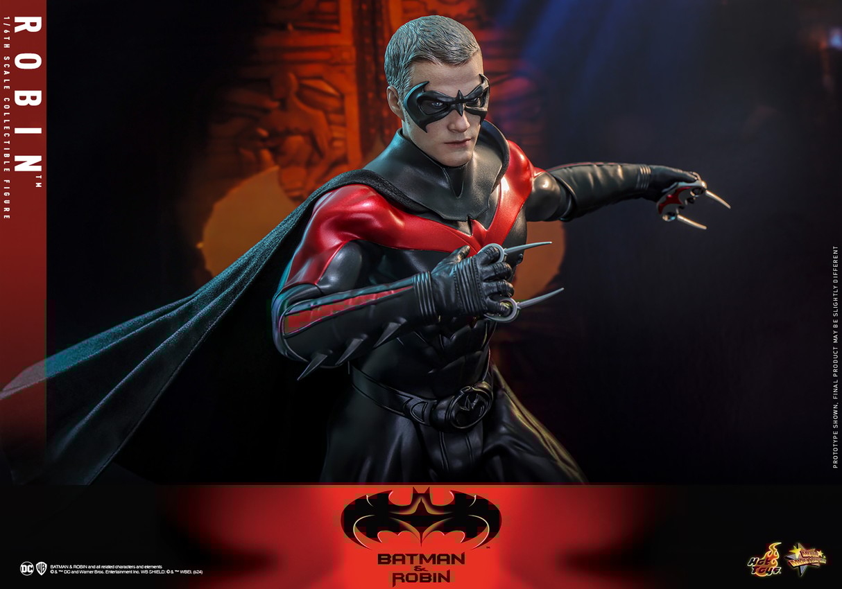 Robin Sixth Scale Figure by Hot Toys | Sideshow Collectibles