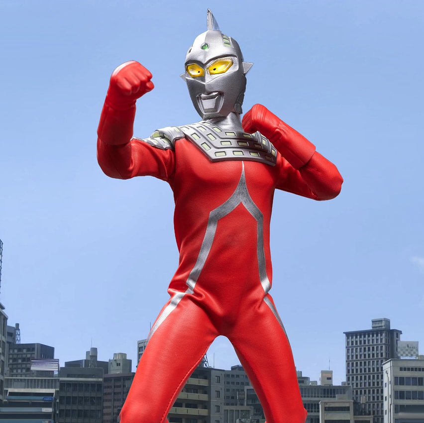 Ultraseven Deluxe Sixth Scale Figure by Star Ace Toys