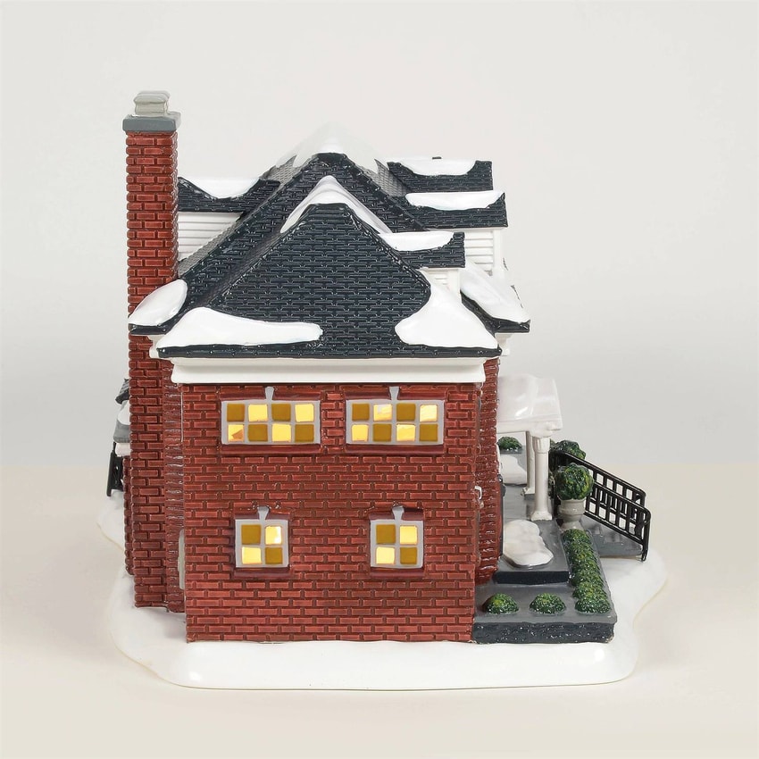 Home Alone The McCallister Home Statues - Prototype Shown View 4