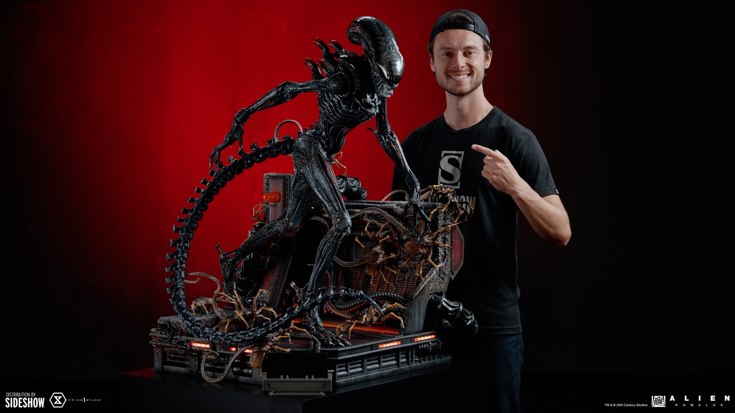 Alien Scorched Xenomorph (Deluxe Bonus Version) 1:3 Scale Statue - Prototype Shown View 1