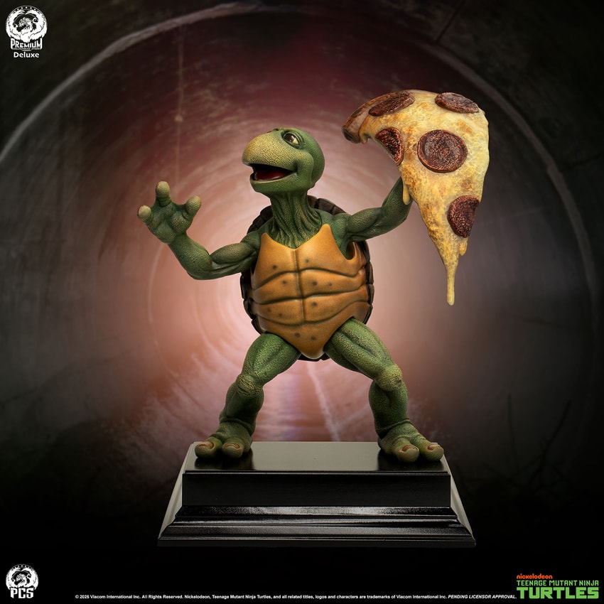 Teenage Mutant Ninja Turtles TMNT – Raphael (Deluxe Edition) 1:2 Scale Statue - Prototype Shown View 4