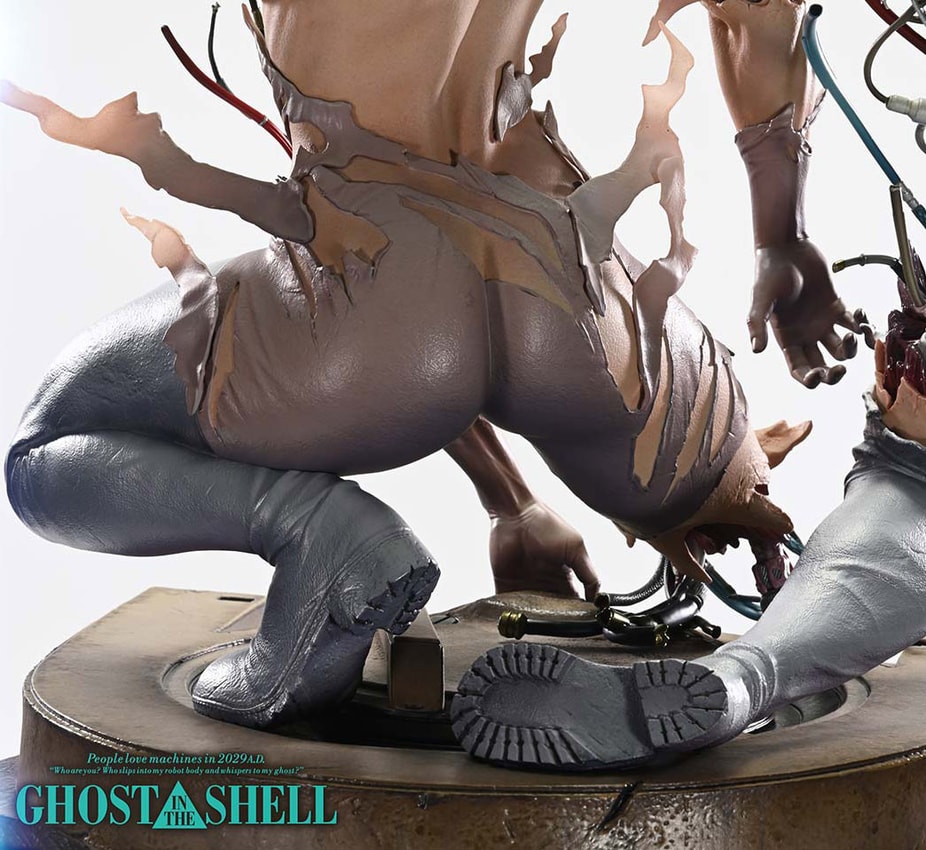 Ghost in the Shell Motoko Kusanagi Statues - Prototype Shown View 4