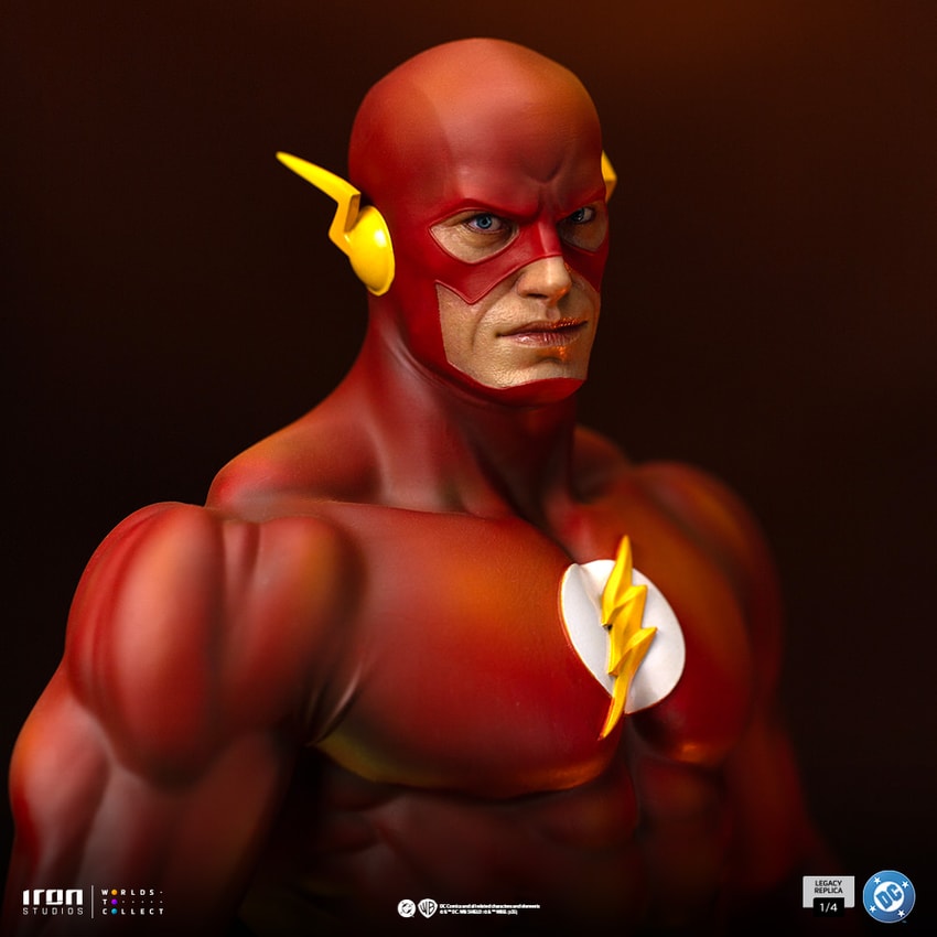 The Flash Legacy Replica Quarter Scale Statue by Iron Studios