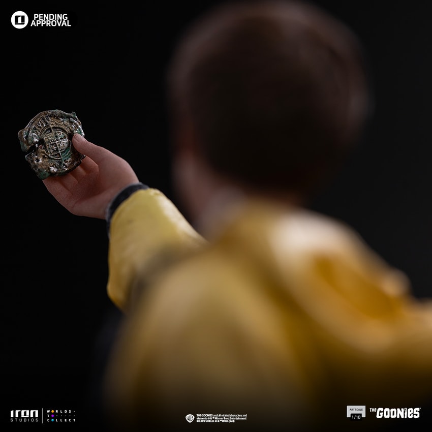 The Goonies Mikey Walsh 1:10 Scale Statue - Prototype Shown View 4