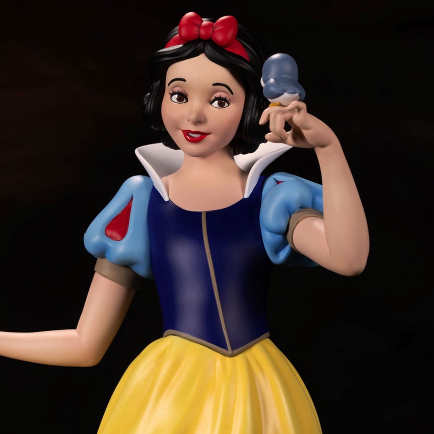 Snow White 1:5 Scale Statue by PCS | Sideshow Collectibles