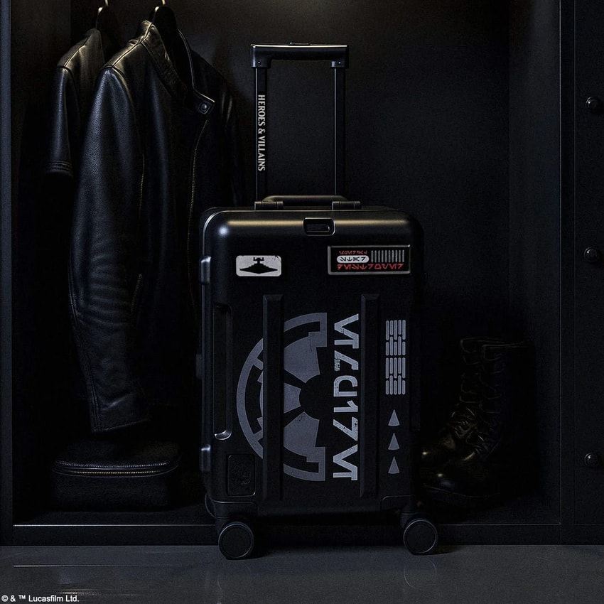 l*k様 貴重品スターウォーズ　トリロジーコレクションTIE ファイター Tie Fighter Departer Carry-On Suitcase Bag by Heroes & Villains