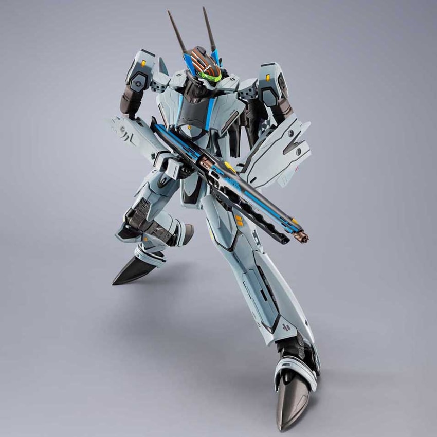 VF-25 Messiah Valkyrie Top Gun: Maverick Ver. Action Figure by