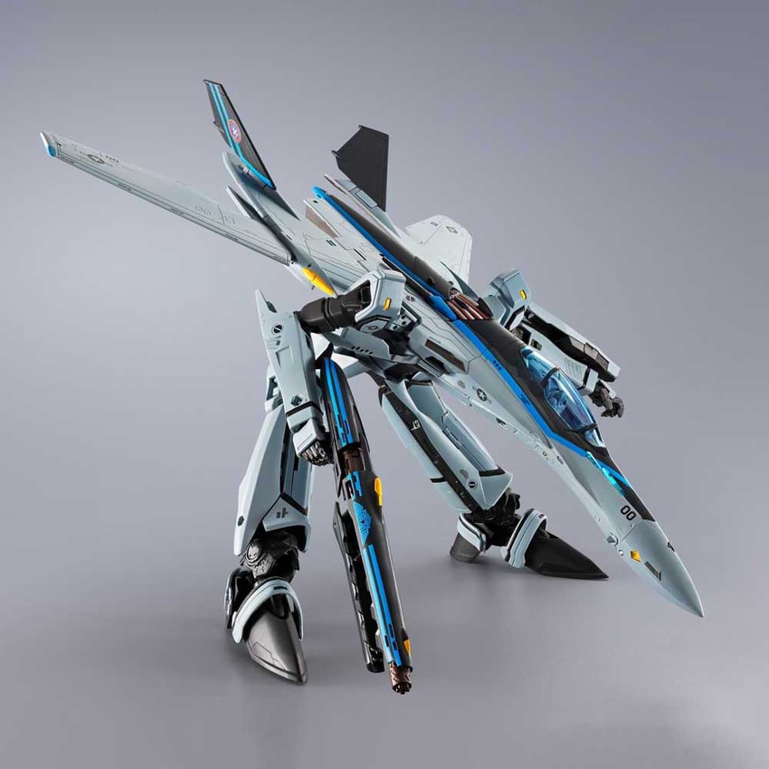 VF-25 Messiah Valkyrie Top Gun: Maverick Ver. Action Figure by