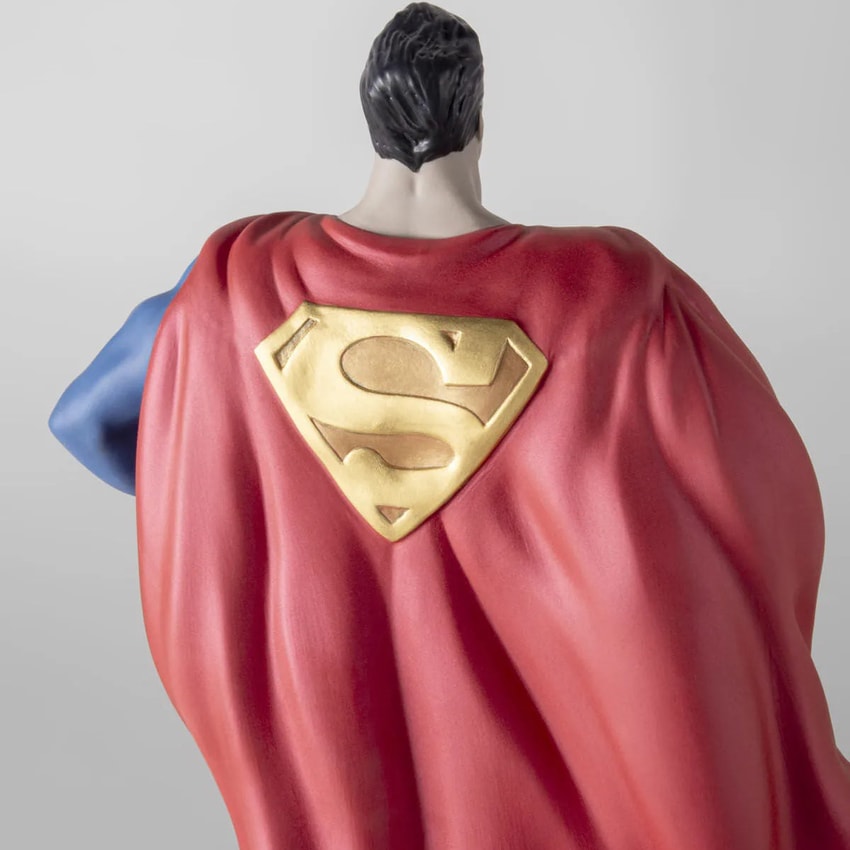 DC Comics Superman Porcelain Statue - Prototype Shown View 5