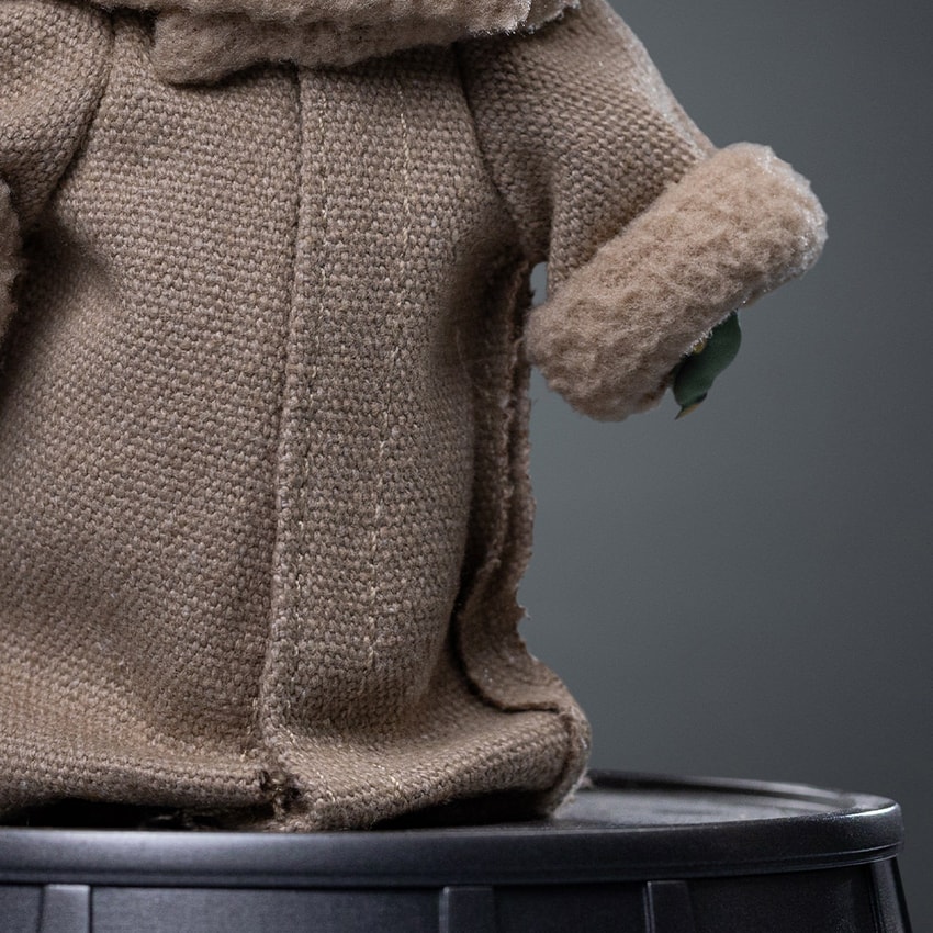 Star Wars Grogu Always Curious Quarter Scale Statue  Collector Edition - Prototype Shown View 5