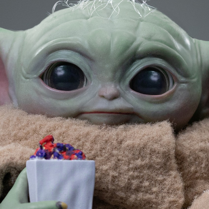Star Wars Grogu Popcorn Time Quarter Scale Statue - Prototype Shown View 6