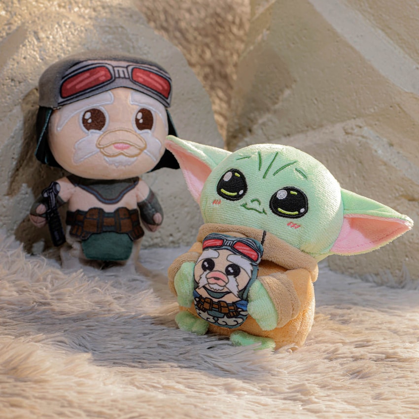 The Mandalorian and Grogu Cosbi Plush Keychain Collection Blind