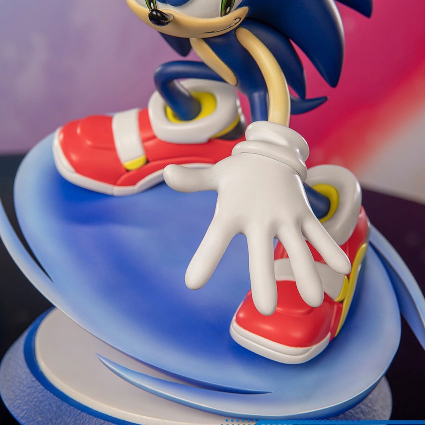 Sonic Statue by First 4 Figures | Sideshow Collectibles