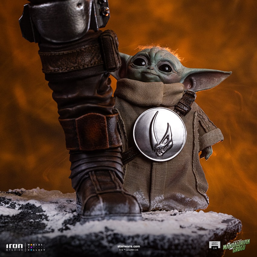 The Mandalorian and Grogu Quarter Scale Statue by Iron Studios