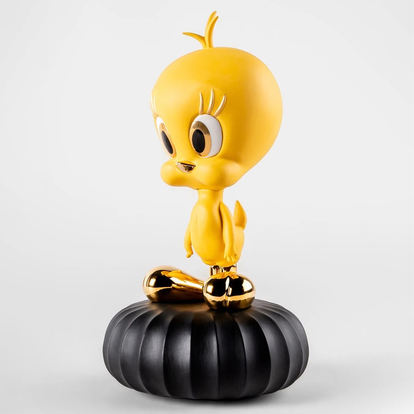 Looney Tunes Tweety Porcelain Statue - Prototype Shown View 3