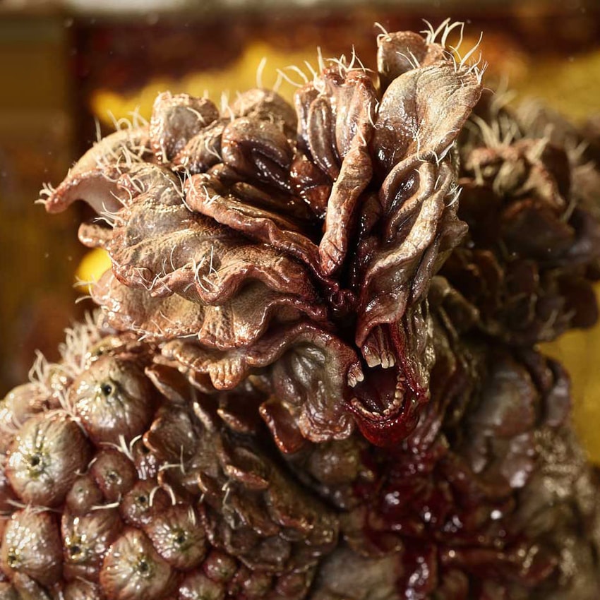 The Last of Us Bloater (Ultimate Version) Quarter Scale Statue - Prototype Shown View 6