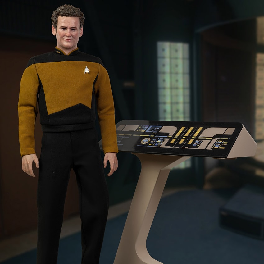 Star Trek Transporter Chief Miles O'Brien with Transporter Console Sixth Scale Figure Set - Prototype Shown View 1