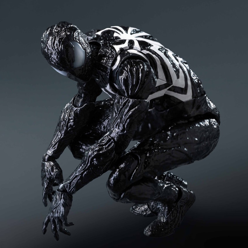 Marvel DLX Spider-Man Symbiote Suit (Peter Parker) Action Figure - Prototype Shown View 3