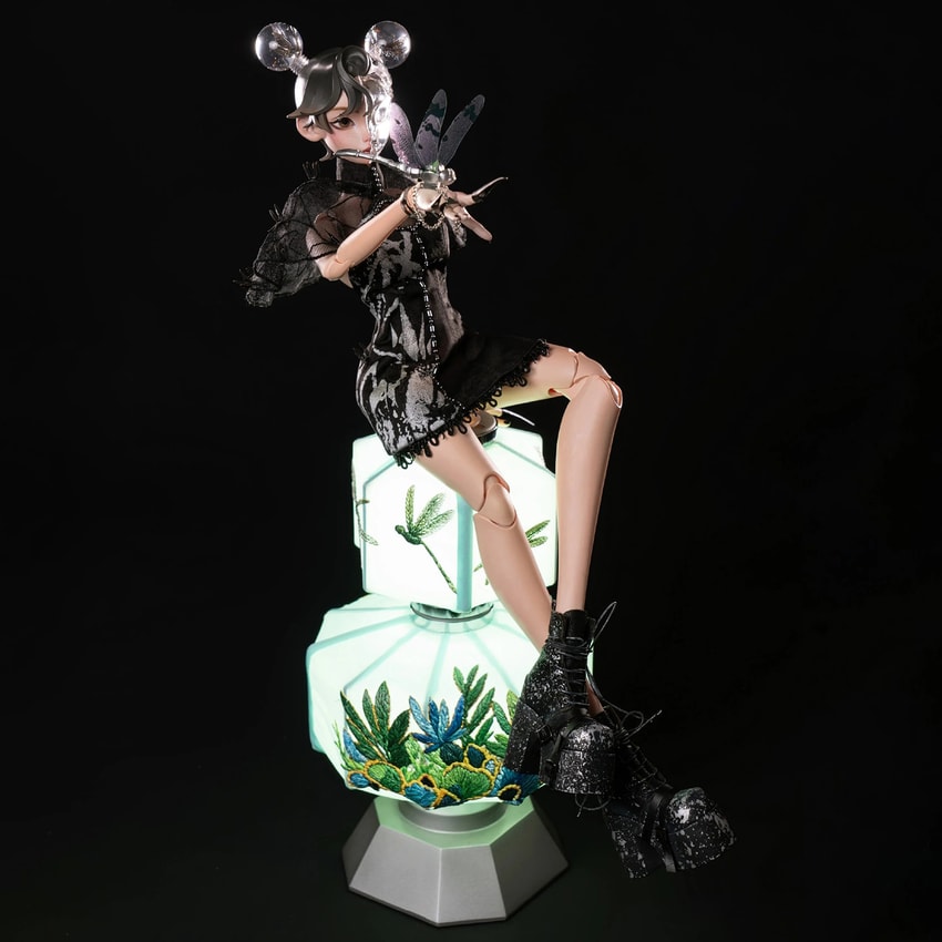 Beautiful Chemistry Leah Metallic Odonata Sixth Scale Figure - Prototype Shown View 1