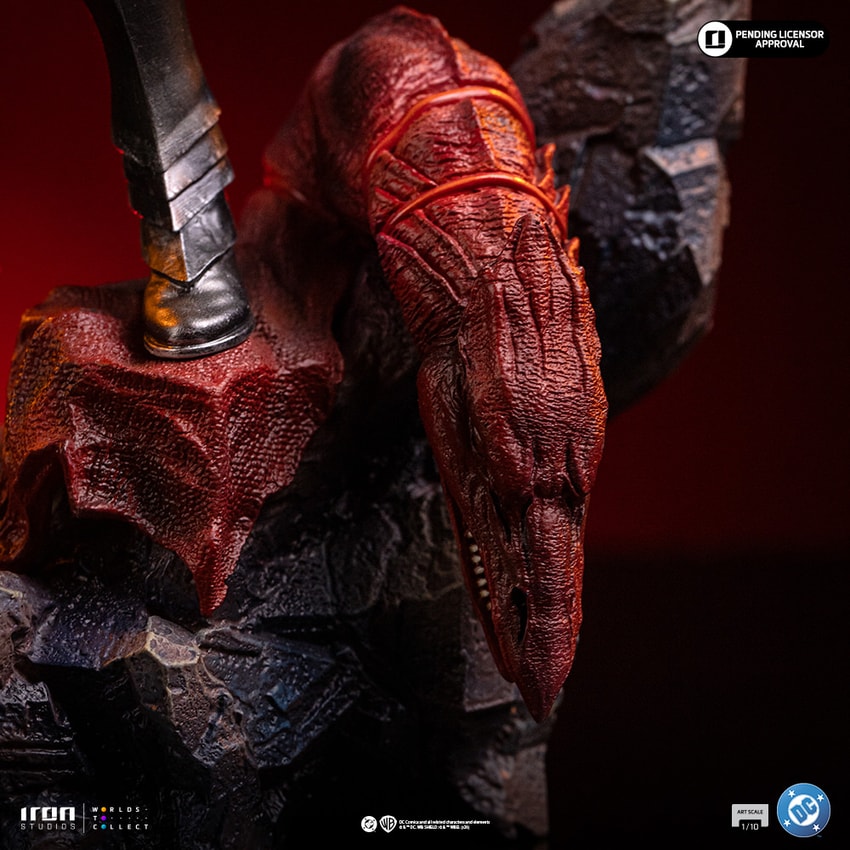 DC Comics Wonder Woman Absolute 1:10 Scale Statue - Prototype Shown View 6