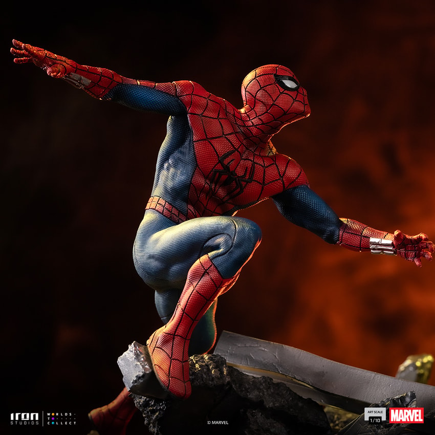 Marvel Spider-Man vs Hulk 1:10 Scale Statue - Prototype Shown View 3