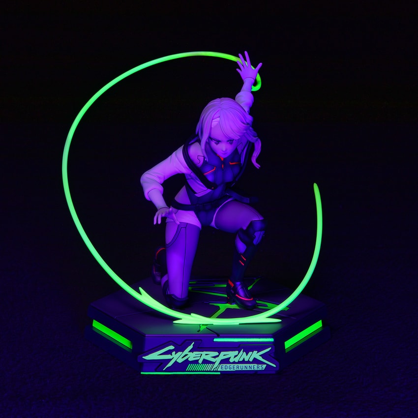 Cyberpunk 2077 Lucy Collectible Figure - Prototype Shown View 5